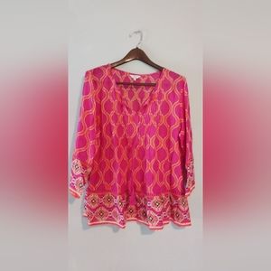 Ladies Crown and Ivy boutique style blouse